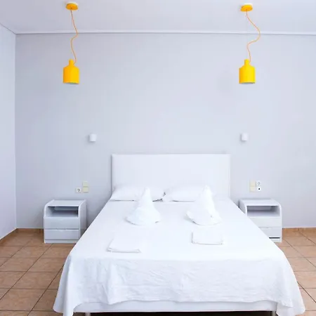 Penelope'S Blue Sea Front Residenses Apartment Ilia Room photo
